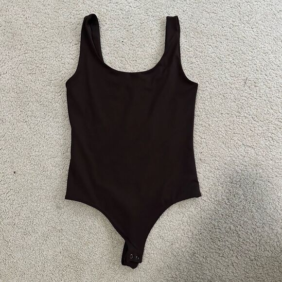 Express contouring brown tank bodysuit (Aritzia/skims style) - Picture 2 of 8